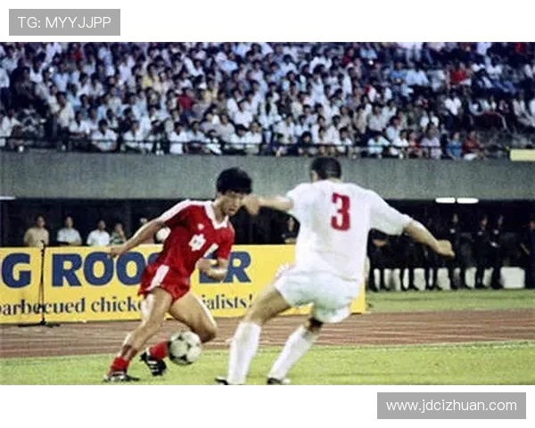 中国足球明星的奋斗历程与辉煌成就背后的感人故事